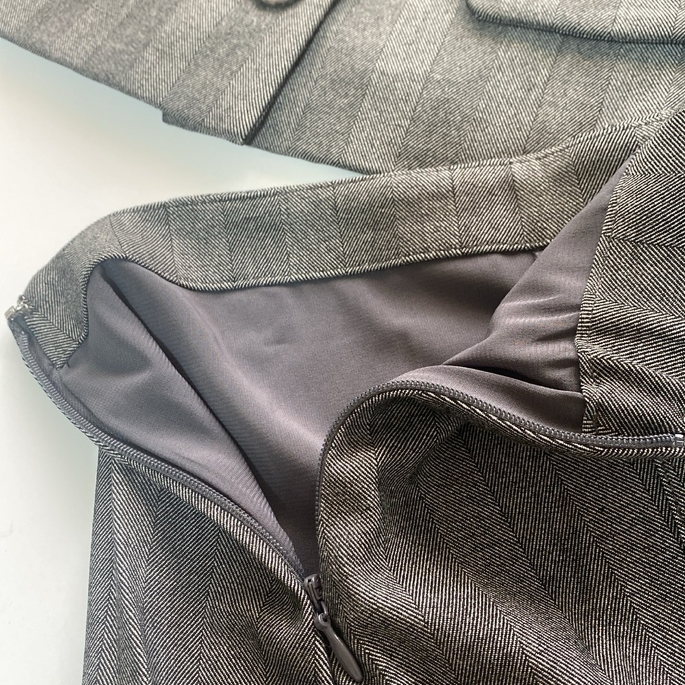 Abercrombie & Fitch Gray Pinstripe Cropped Blazer and Pleated Skirt Set - Picture 13 of 13